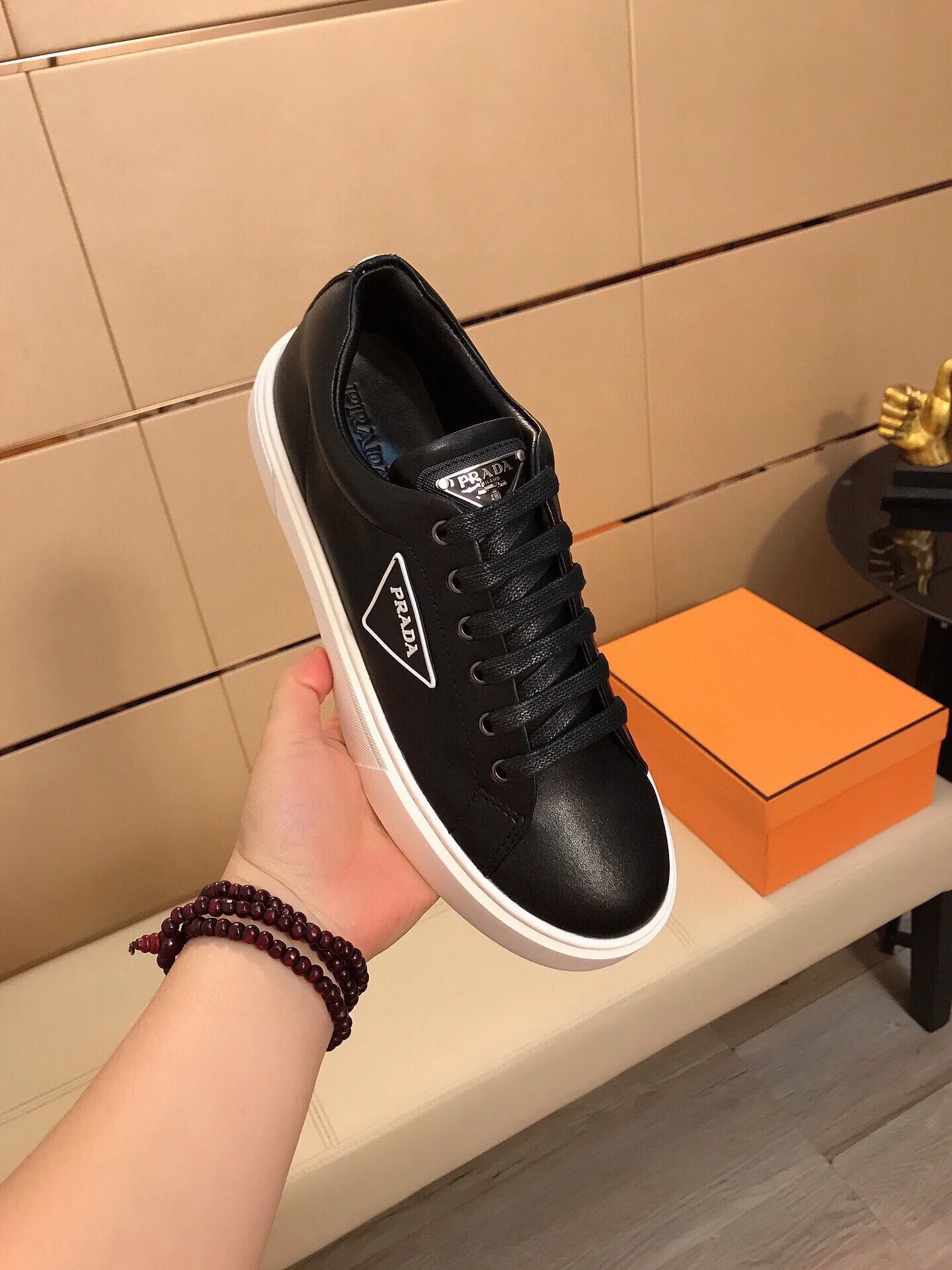 Ex-factory price 360🔥🆕Prada [Prada] latest casual and fashionable men's shoes👟hot style💥simple and elegant style, exclusive for trendy men. Unique latest brand elements👑, fashionable and generous, original imported cowhide fabric, genuine leather lining, super comfortable and wear-resistant outsole, classic model taken in kind, size: 38-44